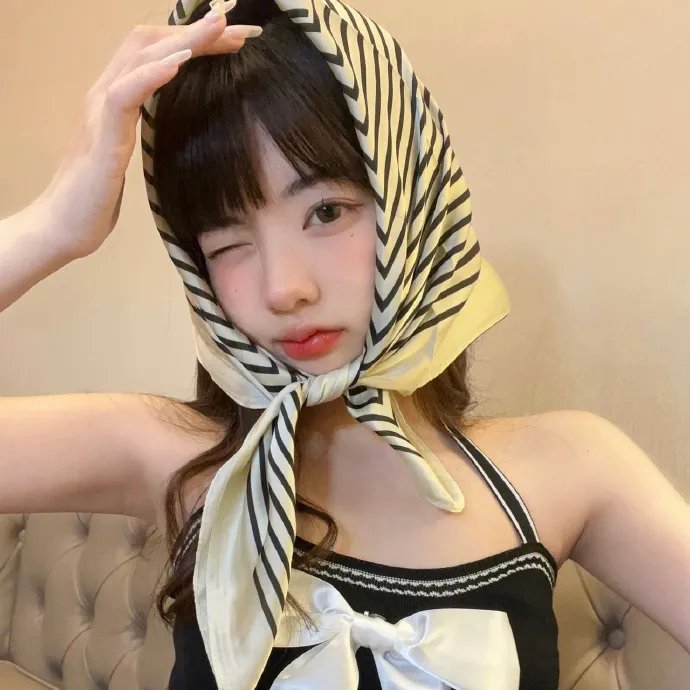 决战豪门封面